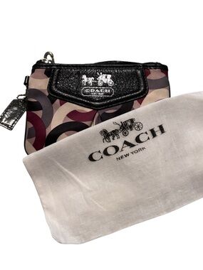 Coach Madison Op Art wristlet with dust bag